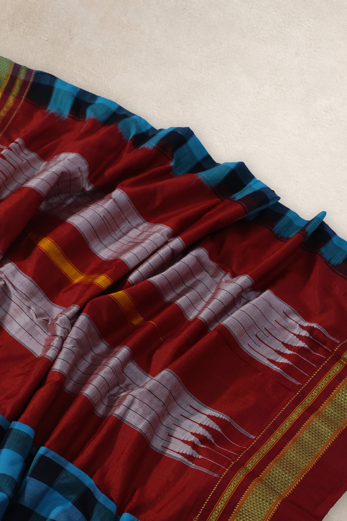 Red silk Tope Teni pallu with Gomi design on Ilkal cotton saree