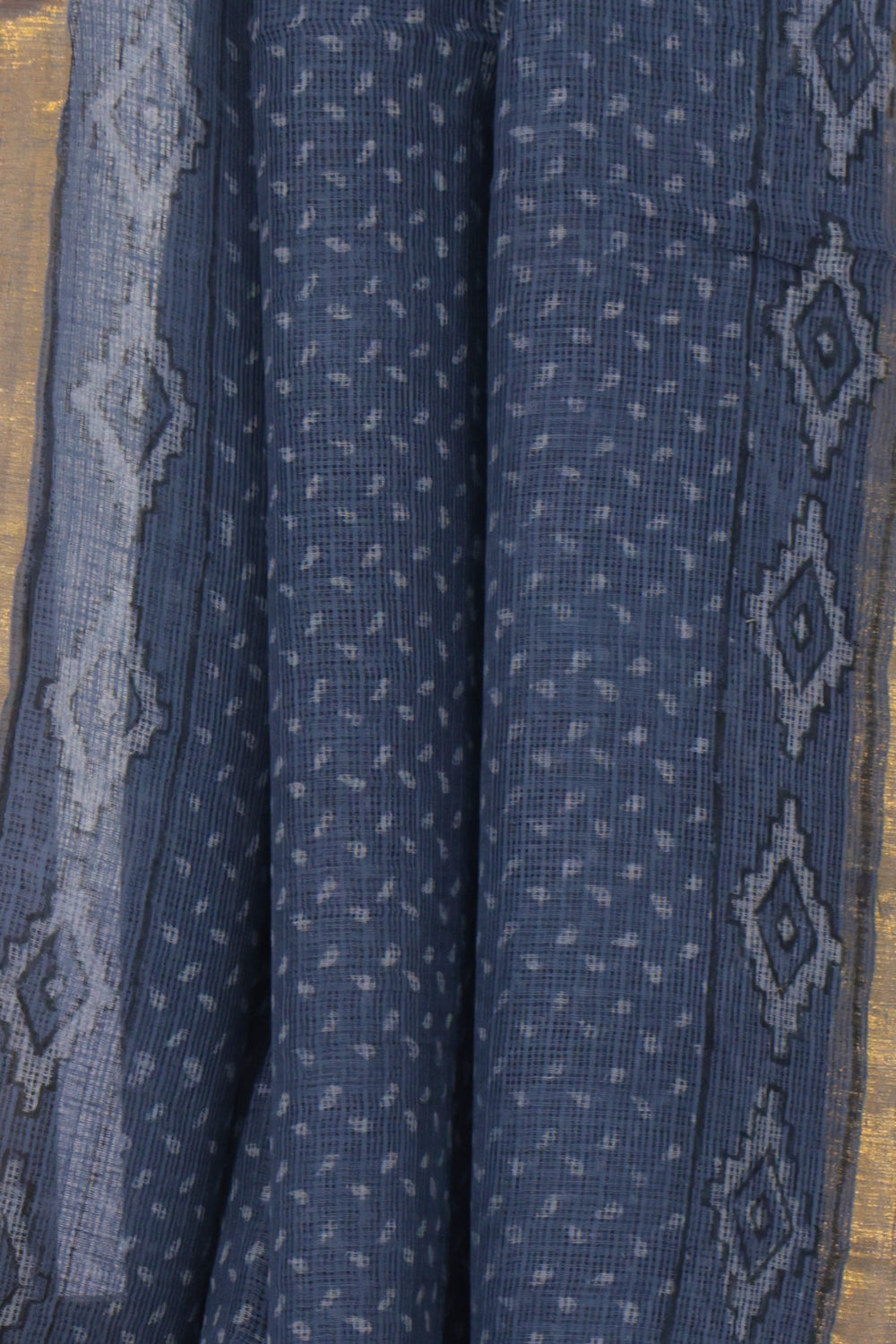 Diamond motif striped pallu of Os Bindu grey Kota Doriya saree