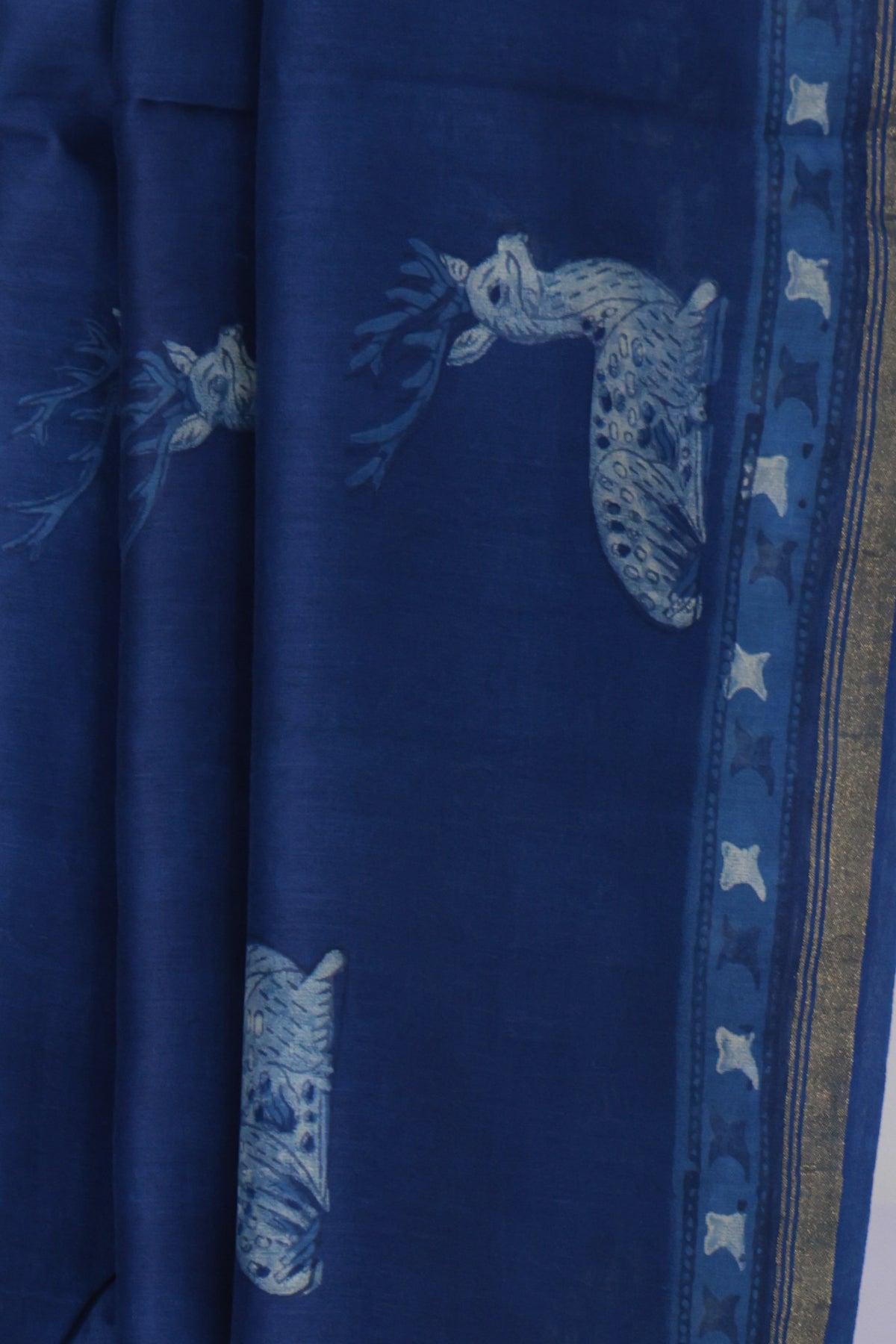 Motif stripe and zigzag pallu of Hiran Neel Dabu Chanderi silk saree