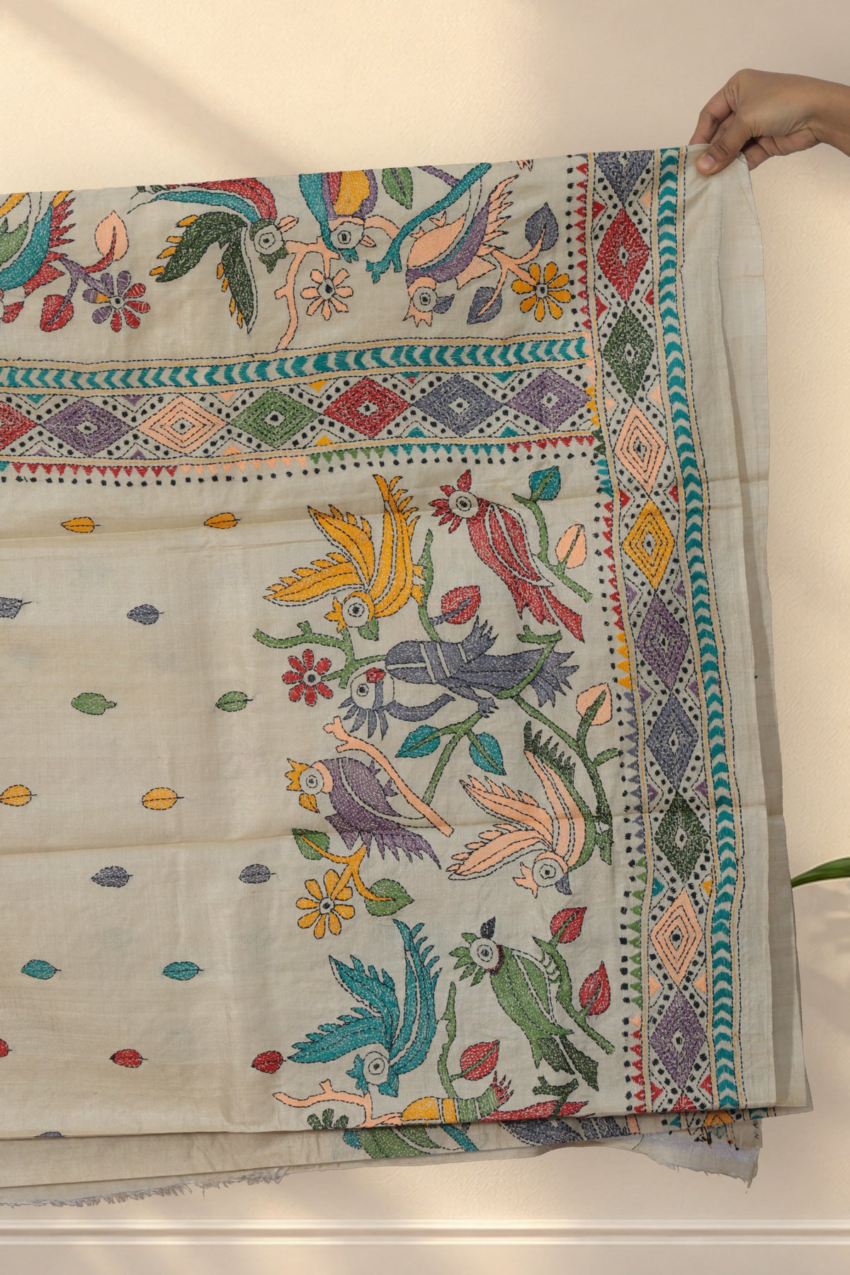 Multicolour parrots leaves and diamond motifs on Tiya Bon Kantha saree pallu
