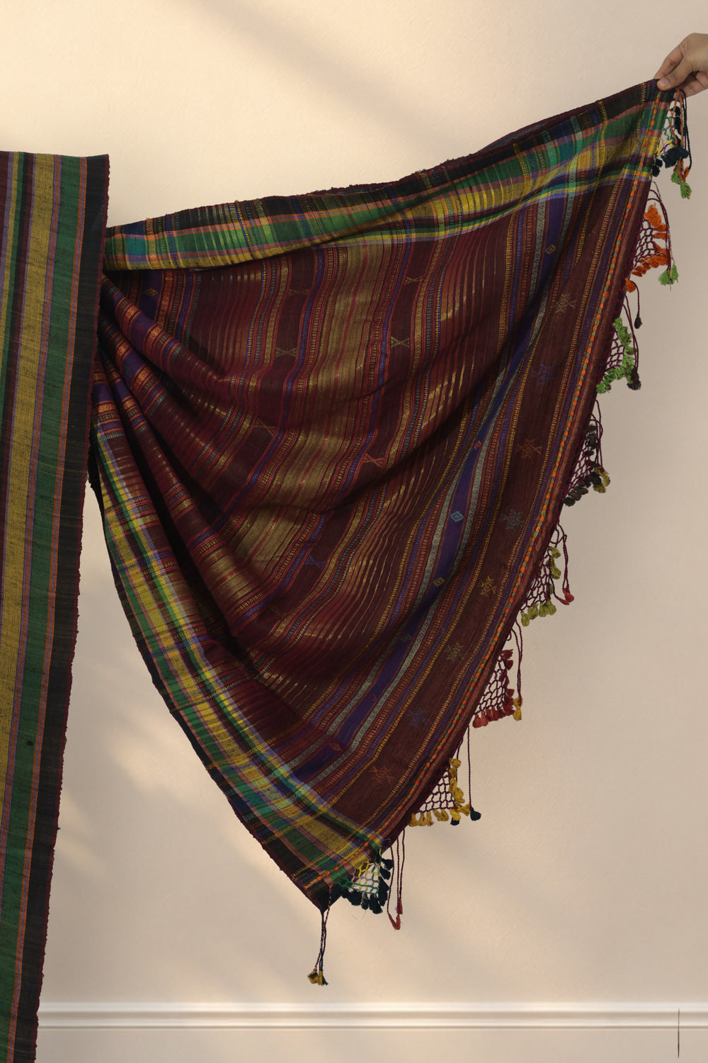 Yellow green and black striped border on Katthai Dhaaga Bhujodi saree