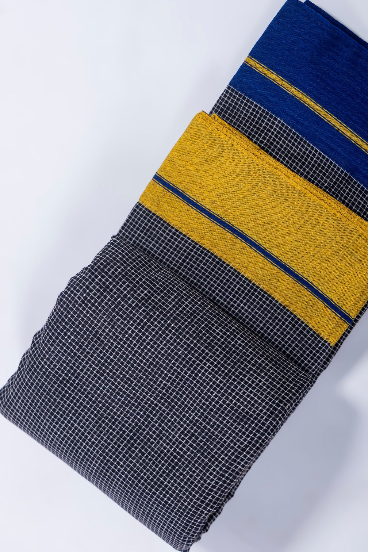 Handwoven Patteda Anchu saree with Ganga Jamuna borders