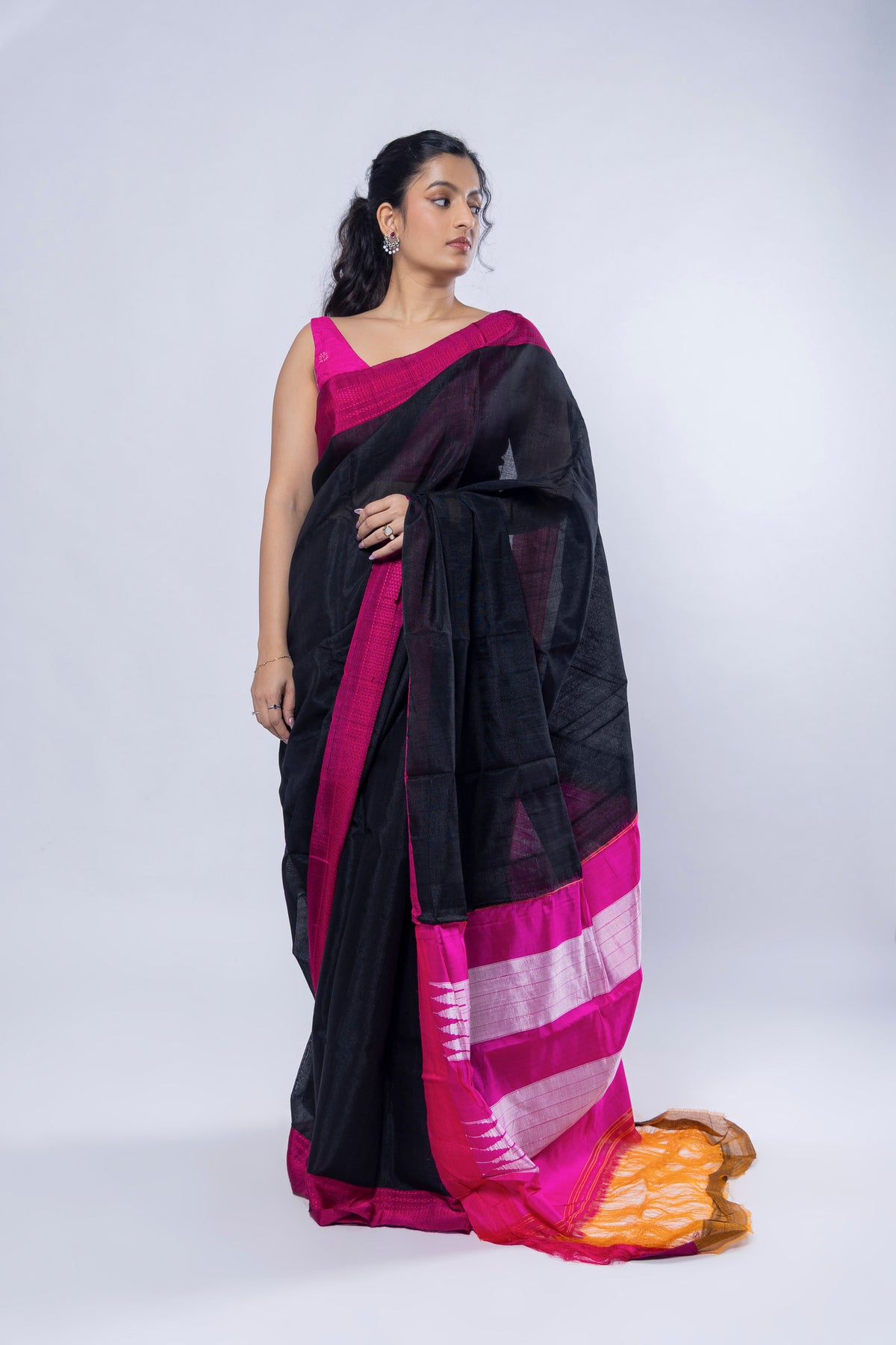 Ratri Gulabi Ilkal saree with dark body and pink contrast